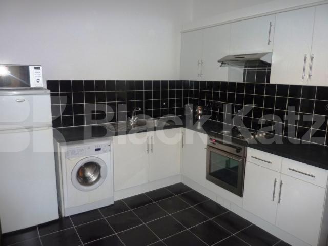 			NEW INSTRUCTION / GREAT LOCATION / BRAND NEWLY REFURBISHED , 2 Bedroom, 1 bath, 1 reception Flat			 Portobello Road, Ladbroke Grove